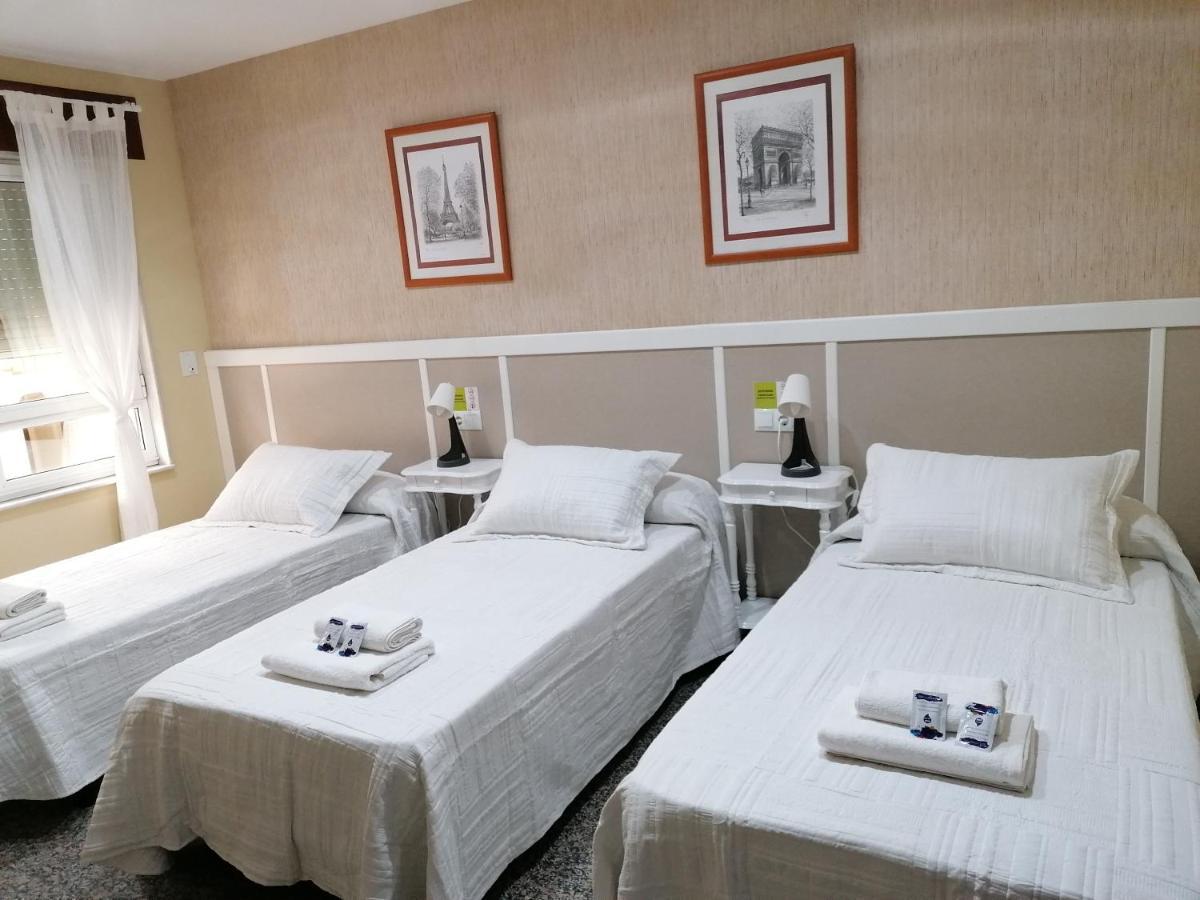 Cuatro Caminos Otel Sarria Dış mekan fotoğraf