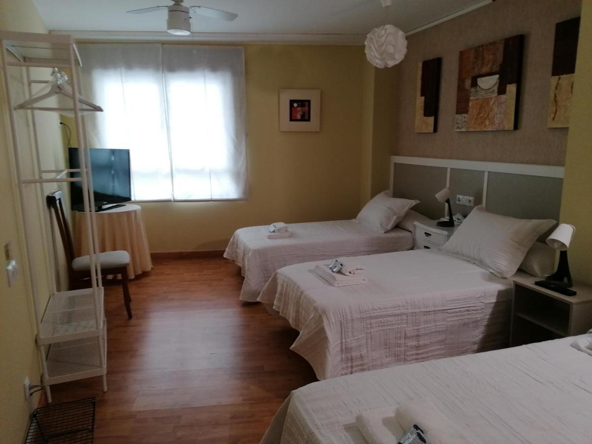 Cuatro Caminos Otel Sarria Dış mekan fotoğraf