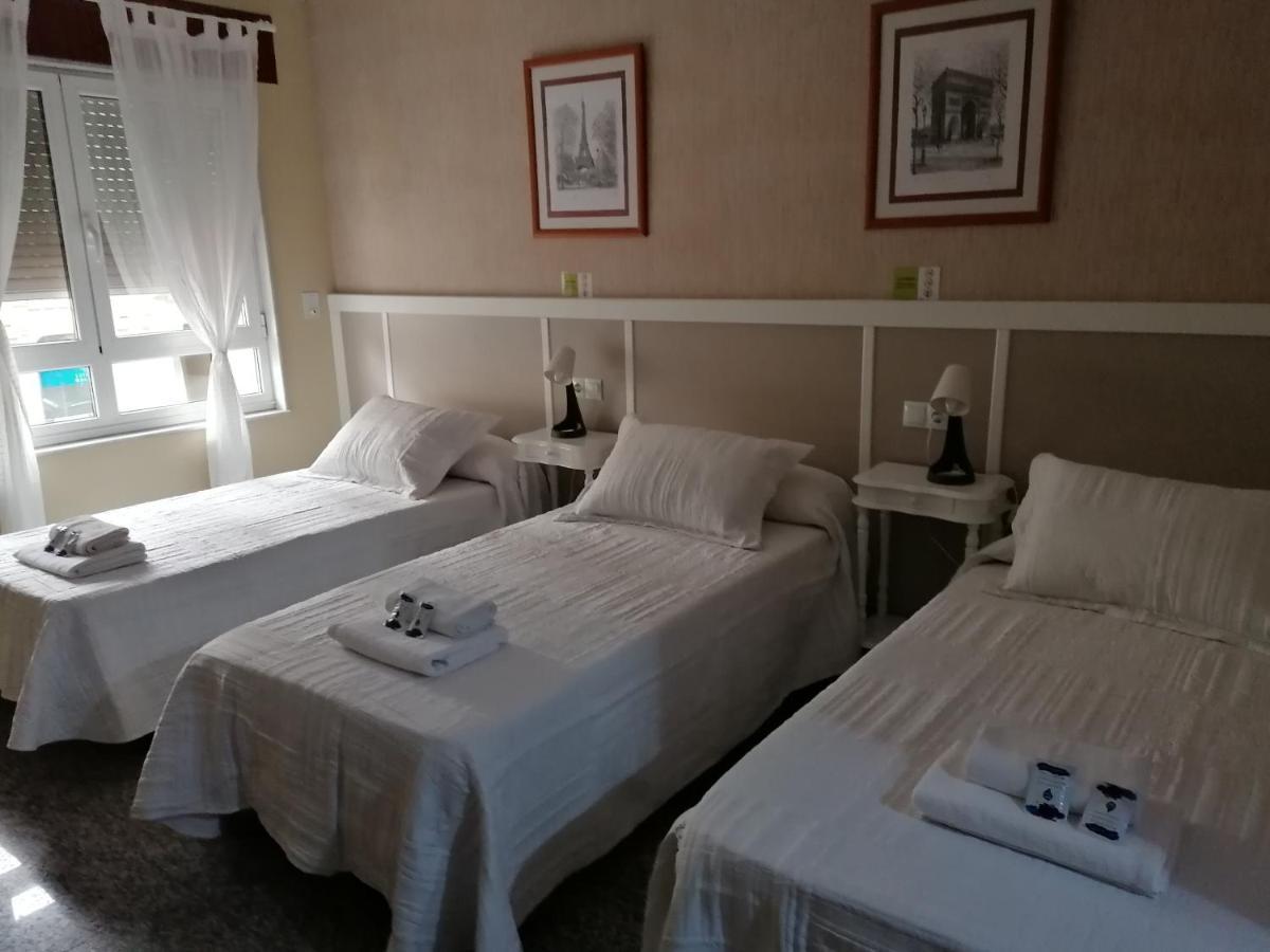 Cuatro Caminos Otel Sarria Dış mekan fotoğraf